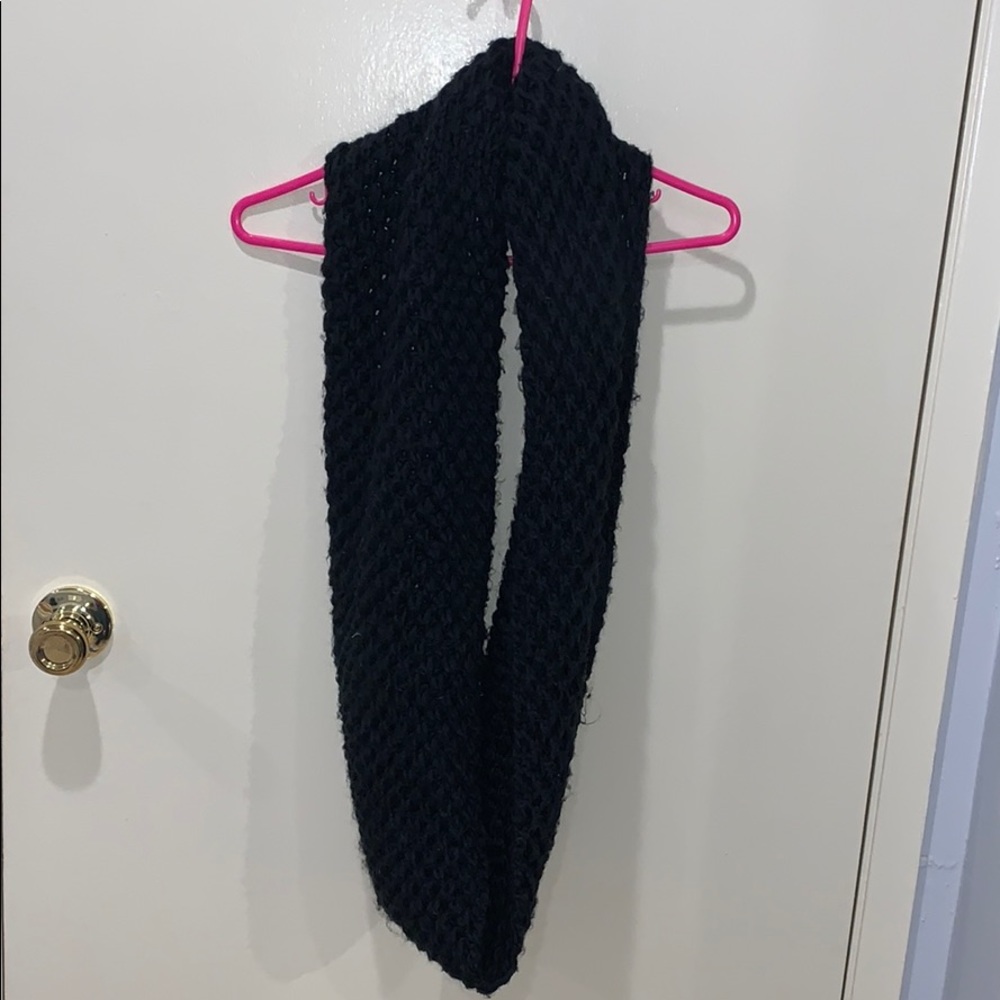 Black Infinity Scarf